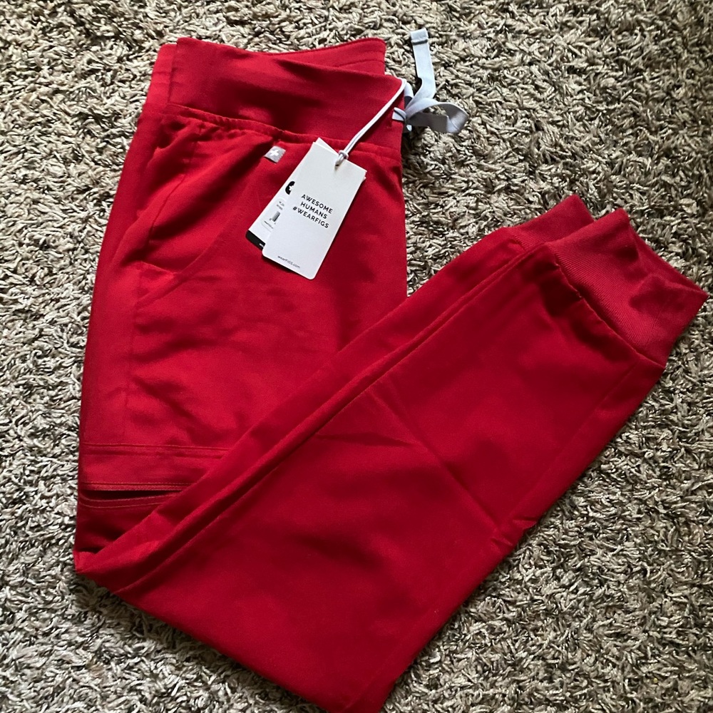 Figs Red Zamora joggers